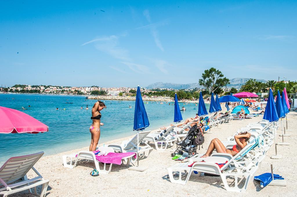 Dadule Apartments Podstrana Bagian luar foto