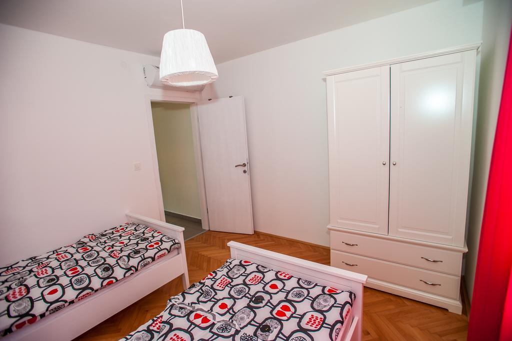 Dadule Apartments Podstrana Bagian luar foto